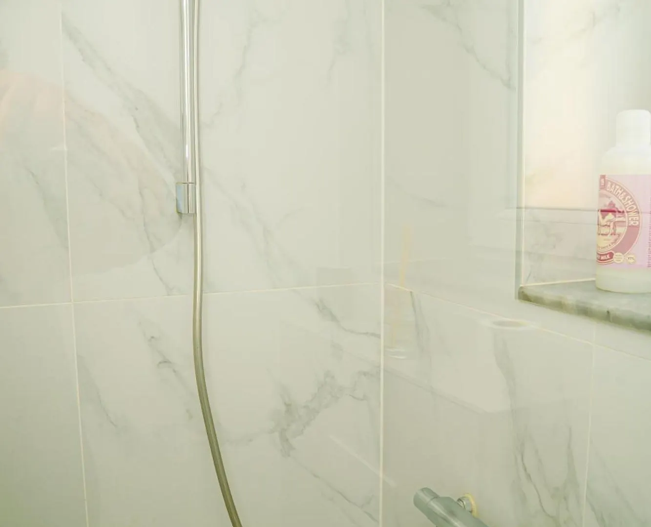 Stylish 1Br & 1Lr Apt, 15 Min Walk To City Center Γάνδη Διαμέρισμα